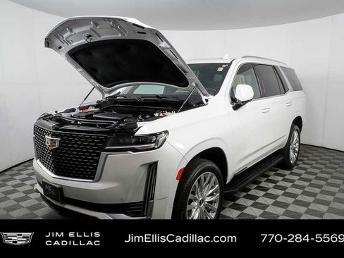 Used 2024 Cadillac Escalade Premium Luxury image 35