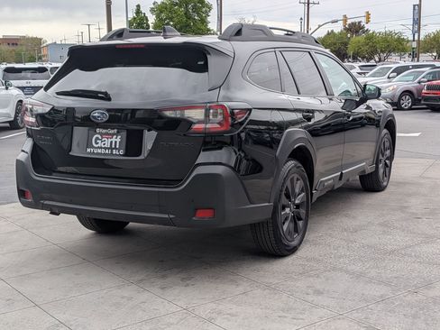 Used 2025 Subaru Outback Onyx Edition AWD/4WD image 3
