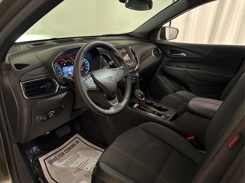 Used 2024 Chevrolet Equinox RS image 37