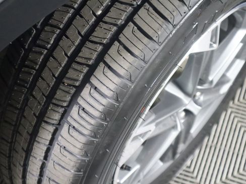 Used 2023 Chevrolet Blazer LT image 35