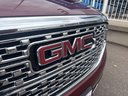 Used 2018 GMC Acadia Denali w/ LPO, Protection Package image 11