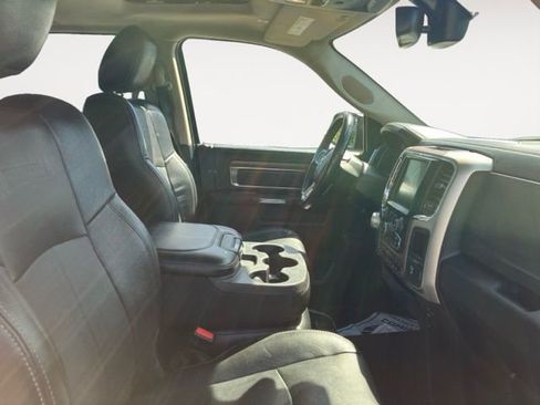 Used 2017 RAM 1500 Laramie w/ Convenience Group AWD/4WD image 11