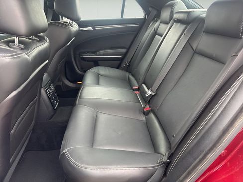 Used 2022 Chrysler 300 S w/ Comfort Group image 14