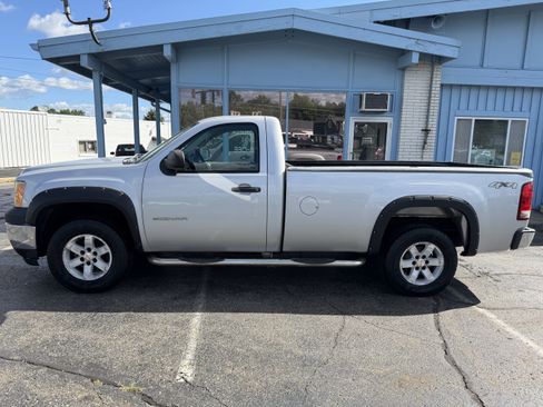Used 2013 GMC Sierra 1500 W/T AWD/4WD image 2