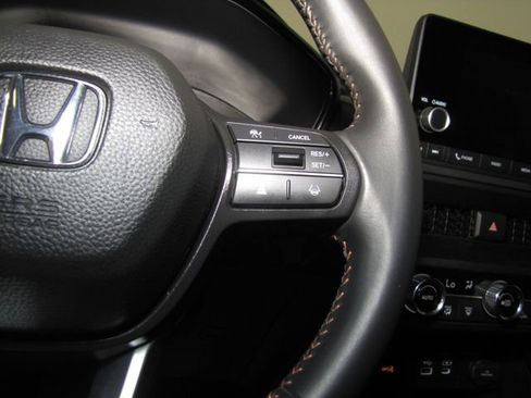 Certified 2025 Honda CR-V Sport image 6