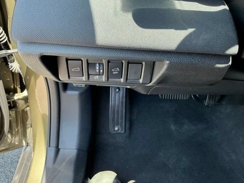 Certified 2025 Subaru Outback Premium AWD/4WD image 19
