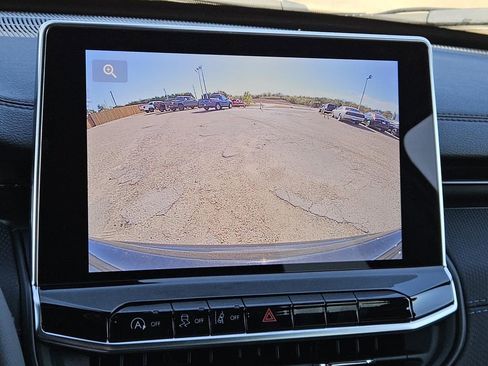 New 2026 Jeep Compass Latitude image 13