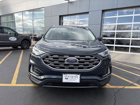 Used 2019 Ford Edge Titanium w/ Cold Weather Package image 2