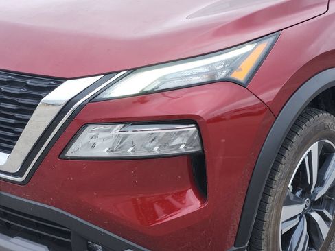 Used 2021 Nissan Rogue SL FWD image 3