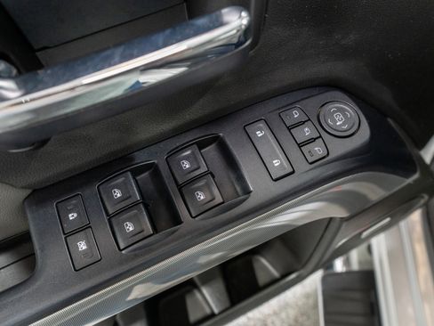 Used 2017 Chevrolet Silverado 1500 LTZ Z71 image 15