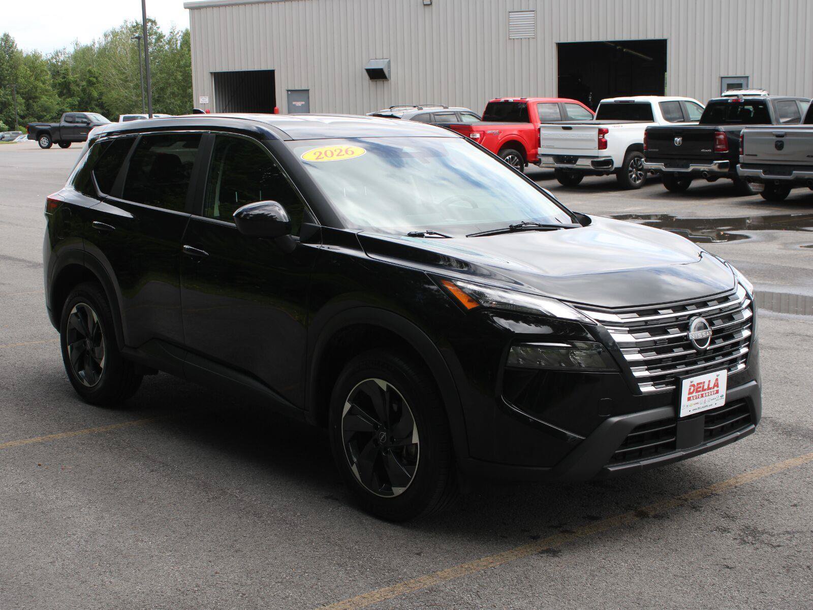 Used 2026 Nissan Rogue SV AWD/4WD image 3