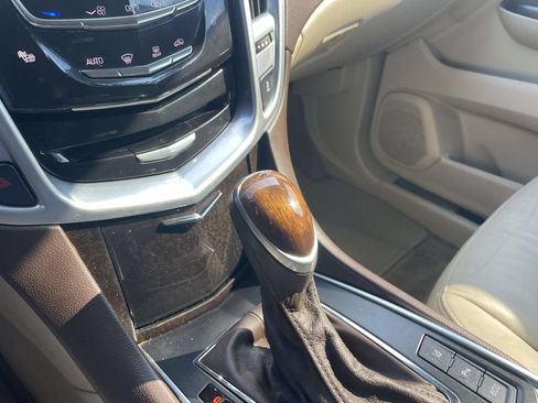Used 2014 Cadillac SRX Luxury w/ Driver Awareness Package FWD image 30