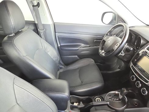 Used 2017 Mitsubishi Outlander Sport SEL AWD/4WD image 32