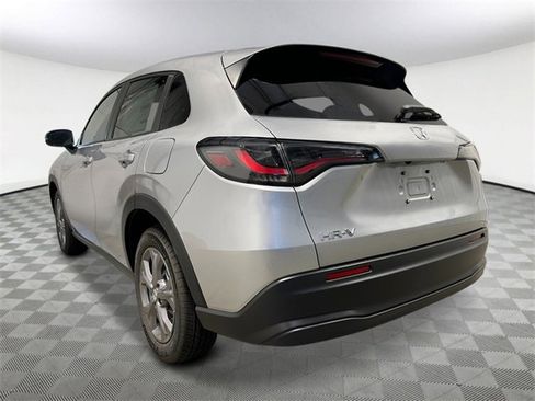 New 2026 Honda HR-V LX image 4