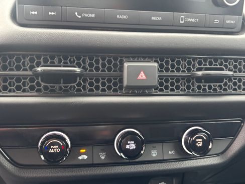 Certified 2024 Honda HR-V LX image 16