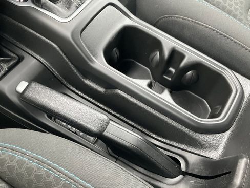 Used 2024 Jeep Wrangler Unlimited Rubicon 4xe image 14