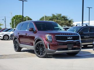 Used 2022 Kia Telluride EX w/ EX Premium Package FWD video 2