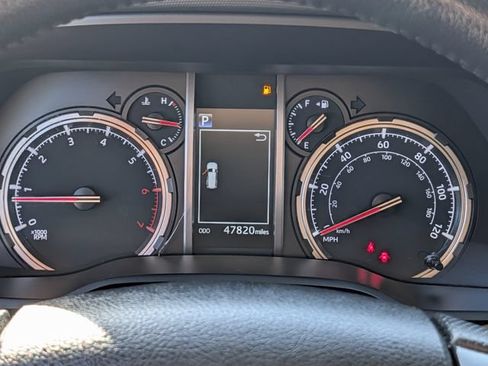 Used 2024 Toyota 4Runner TRD Off-Road Premium AWD/4WD image 22