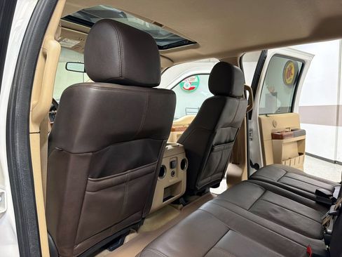 Used 2015 Ford F250 King Ranch w/ FX4 Off-Road Package AWD/4WD image 32
