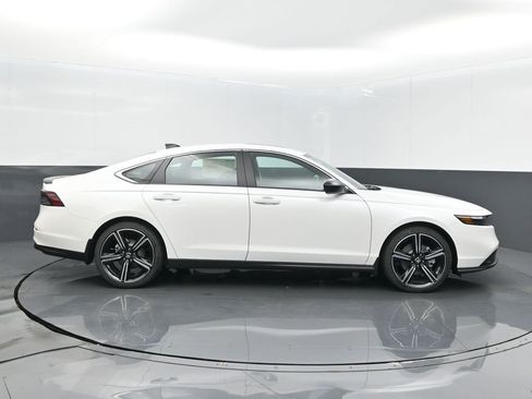 New 2025 Honda Accord Sport image 25