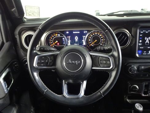 Used 2021 Jeep Wrangler Unlimited Sahara image 22