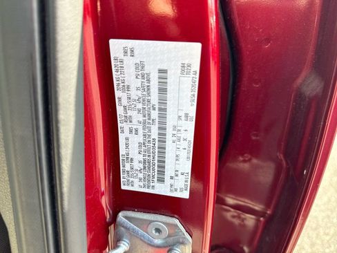 Used 2017 Ford Escape SE w/ Equipment Group 201A FWD image 29