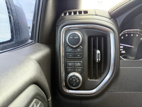 Used 2020 GMC Sierra 1500 SLT w/ SLT Premium Plus Package AWD/4WD image 24