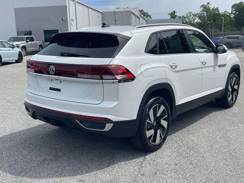 New 2026 Volkswagen Atlas Cross Sport SE FWD image 6