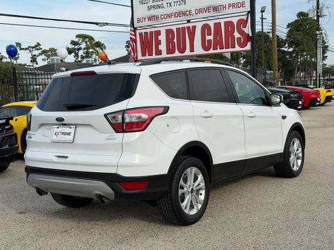 Used 2018 Ford Escape SE FWD image 7