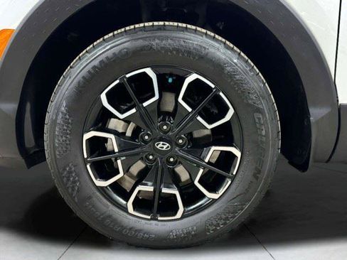 Used 2023 Hyundai Santa Cruz SEL w/ Activity Package FWD image 16