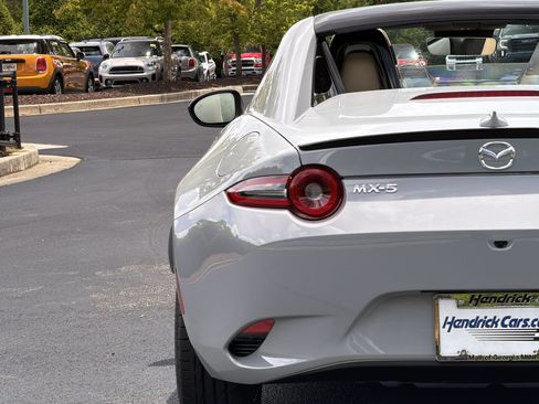 Used 2026 MAZDA MX-5 Miata RF Grand Touring RWD image 20
