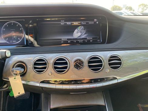 Used 2016 Mercedes-Benz S 550 4MATIC Sedan image 20