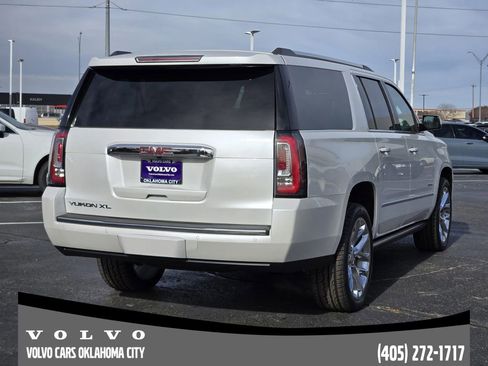 Used 2020 GMC Yukon XL Denali w/ Denali Premium Package image 7