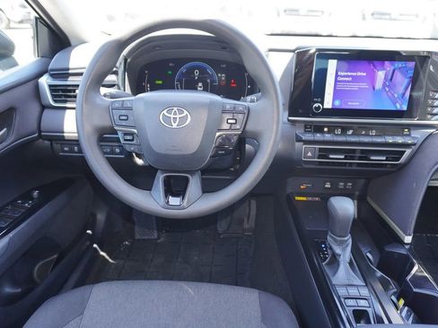 Certified 2025 Toyota Camry LE FWD image 10