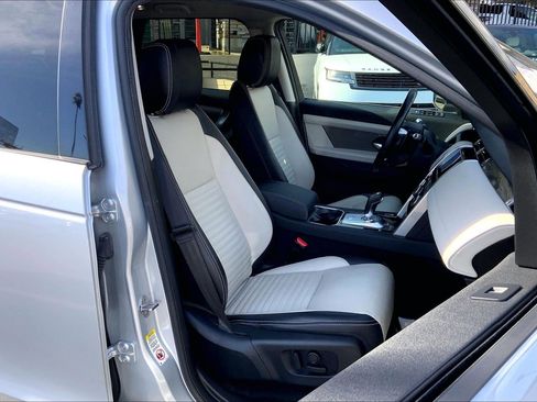 Used 2020 Land Rover Discovery Sport S R-Dynamic image 7