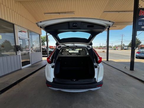 Used 2017 Honda CR-V LX image 12