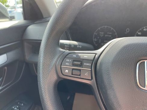 Certified 2025 Honda CR-V LX image 22