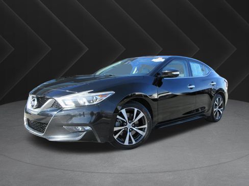 Used 2016 Nissan Maxima Platinum image 1