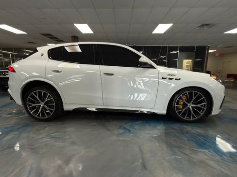 Used 2023 Maserati Grecale Trofeo image 8