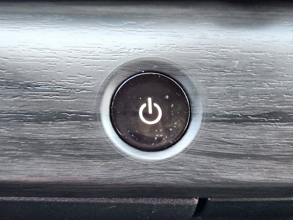 Certified 2024 Nissan Ariya AWD image 18