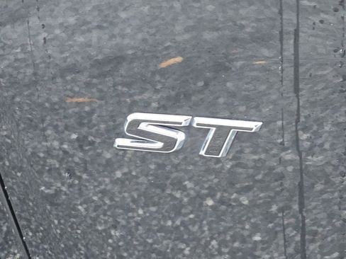 Certified 2025 Buick Enclave Sport Touring image 10