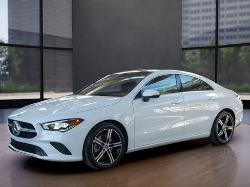 Used 2022 Mercedes-Benz CLA 250 image 1