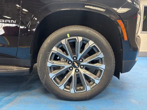 New 2026 Chevrolet Suburban High Country w/ Sun And Tow Package AWD/4WD image 3