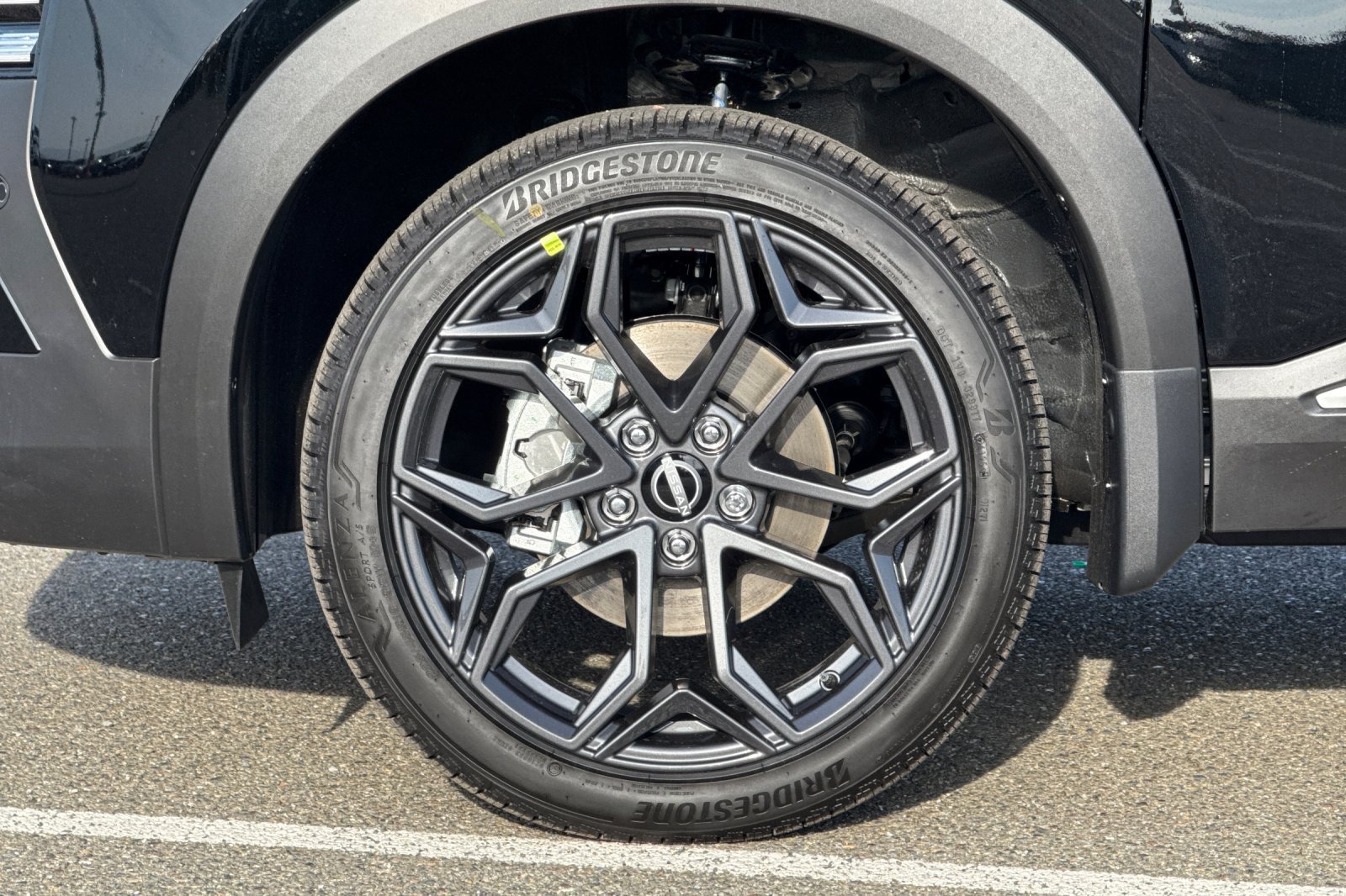 Certified 2026 Nissan Kicks SR w/ SR Premium Package AWD/4WD image 25