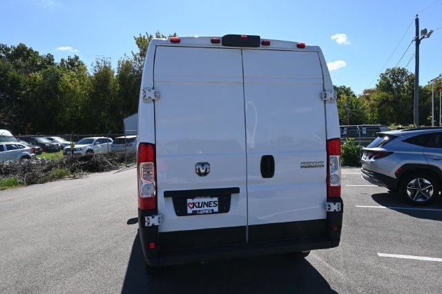 Used 2025 RAM ProMaster 2500 w/ Convenience Group FWD image 20