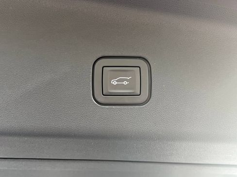 Used 2026 Cadillac Vistiq Sport w/ LPO, Floor Liner Package AWD/4WD image 20