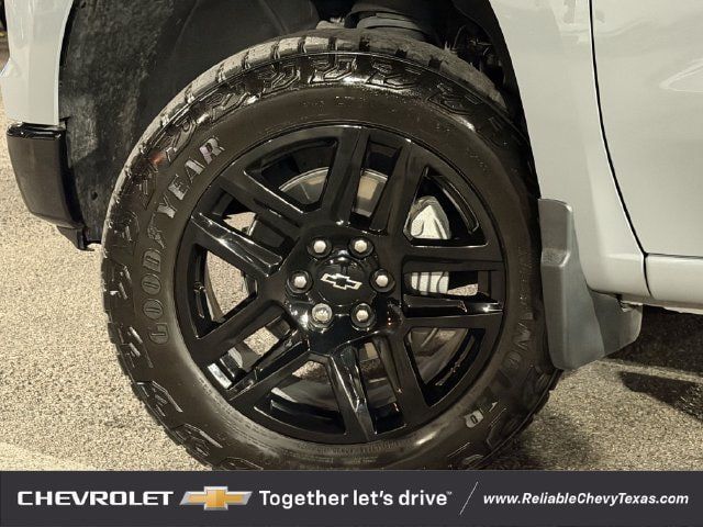 Used 2024 Chevrolet Silverado 1500 LT Trail Boss AWD/4WD image 10