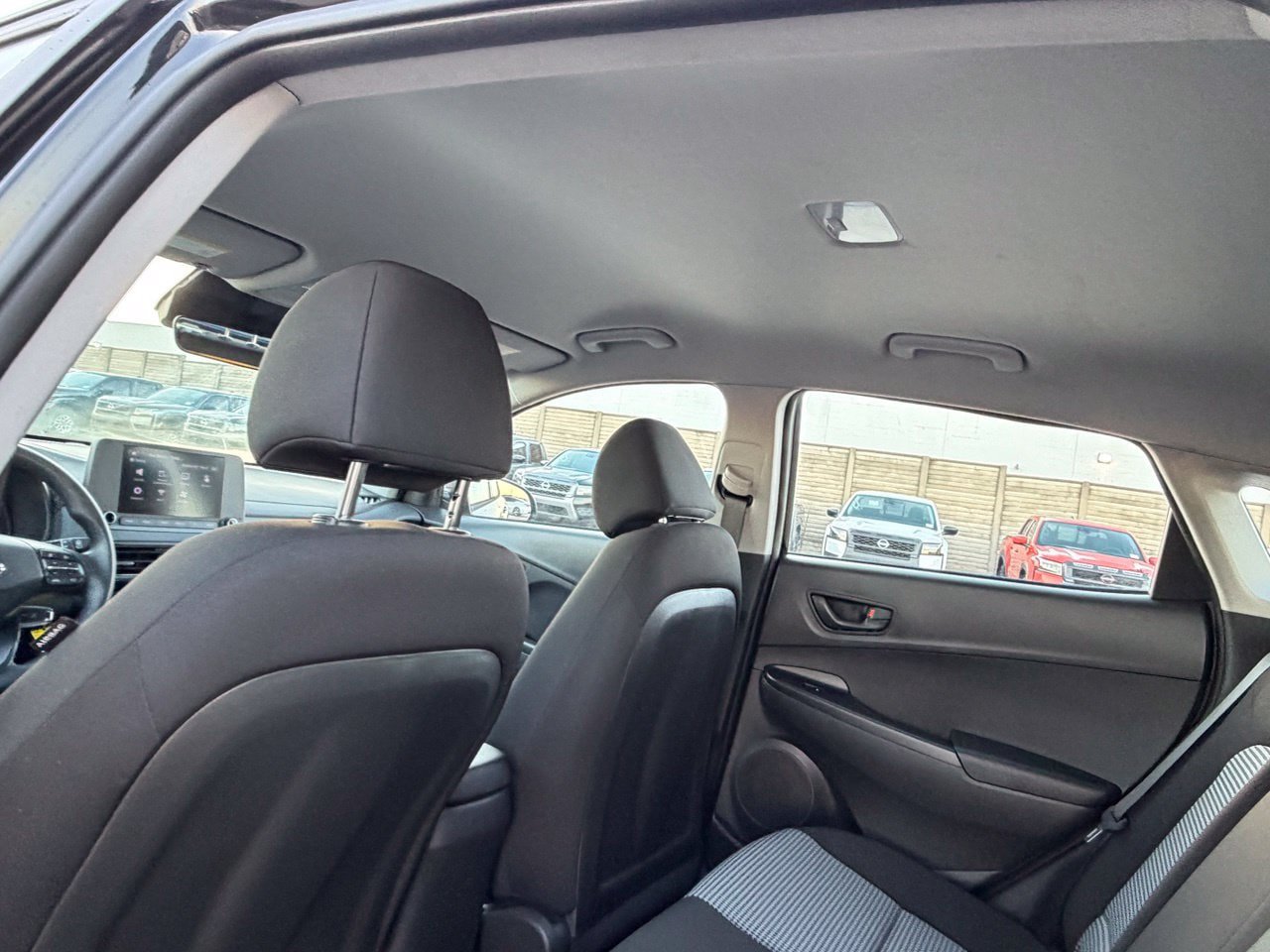Used 2022 Hyundai Kona SE FWD image 31