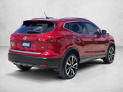 Used 2019 Nissan Rogue Sport SL w/ Premium Package FWD image 5