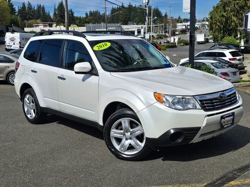 Used 2010 Subaru Forester 2.5X Premium AWD/4WD image 2